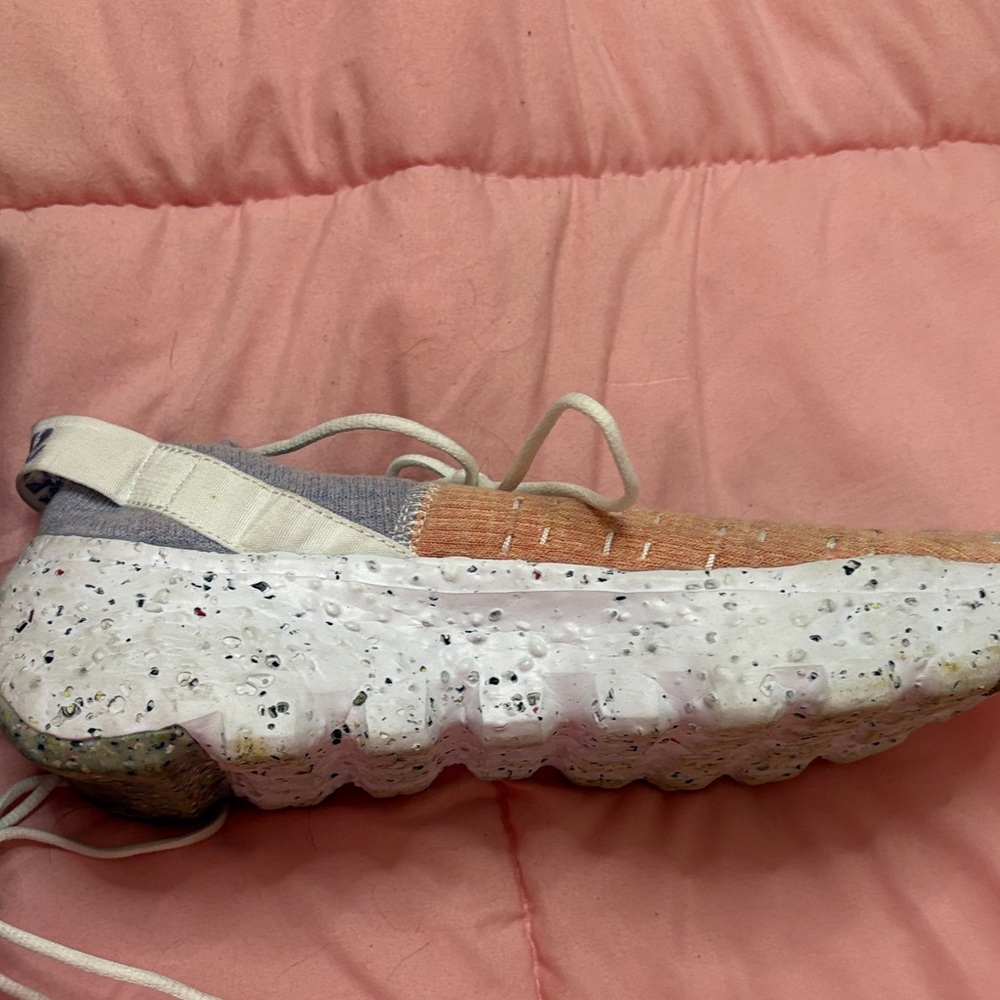 Nike Gray and Peach Athletic Shoes - Picture 6 of 7